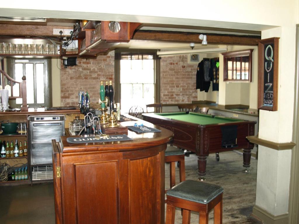 Jolly Brewers Free House Inn Бішопс-Стортфорд Екстер'єр фото